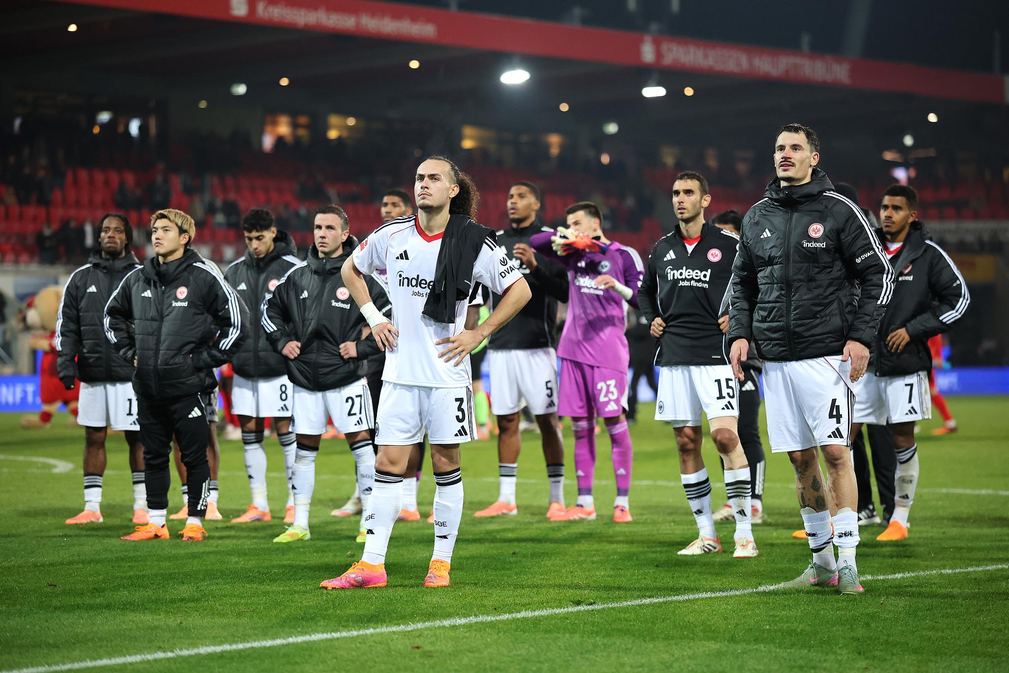 爱游戏官方入口-法兰克福在“低谷”中有一位希望之星